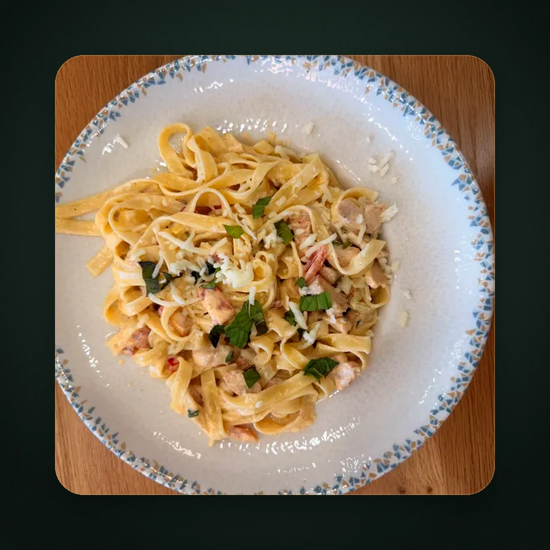 Sebzeli tavuklu Garden Chicken Tagliatelle