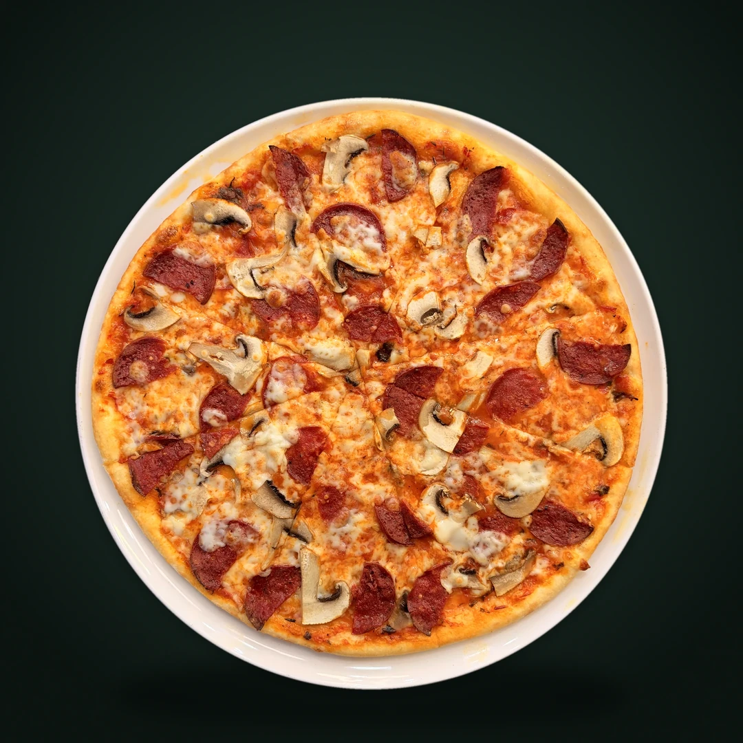 Sucuklu ve mantarlı Payidar Efsane Sucuk pizza